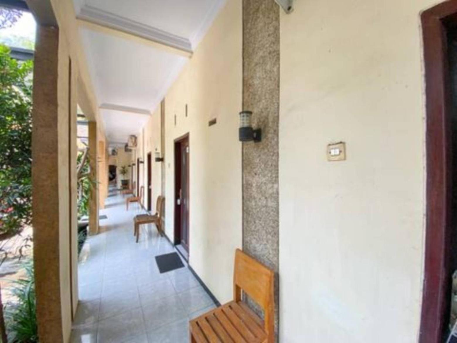Surya Guest House Probolinggo Eksteriør bilde