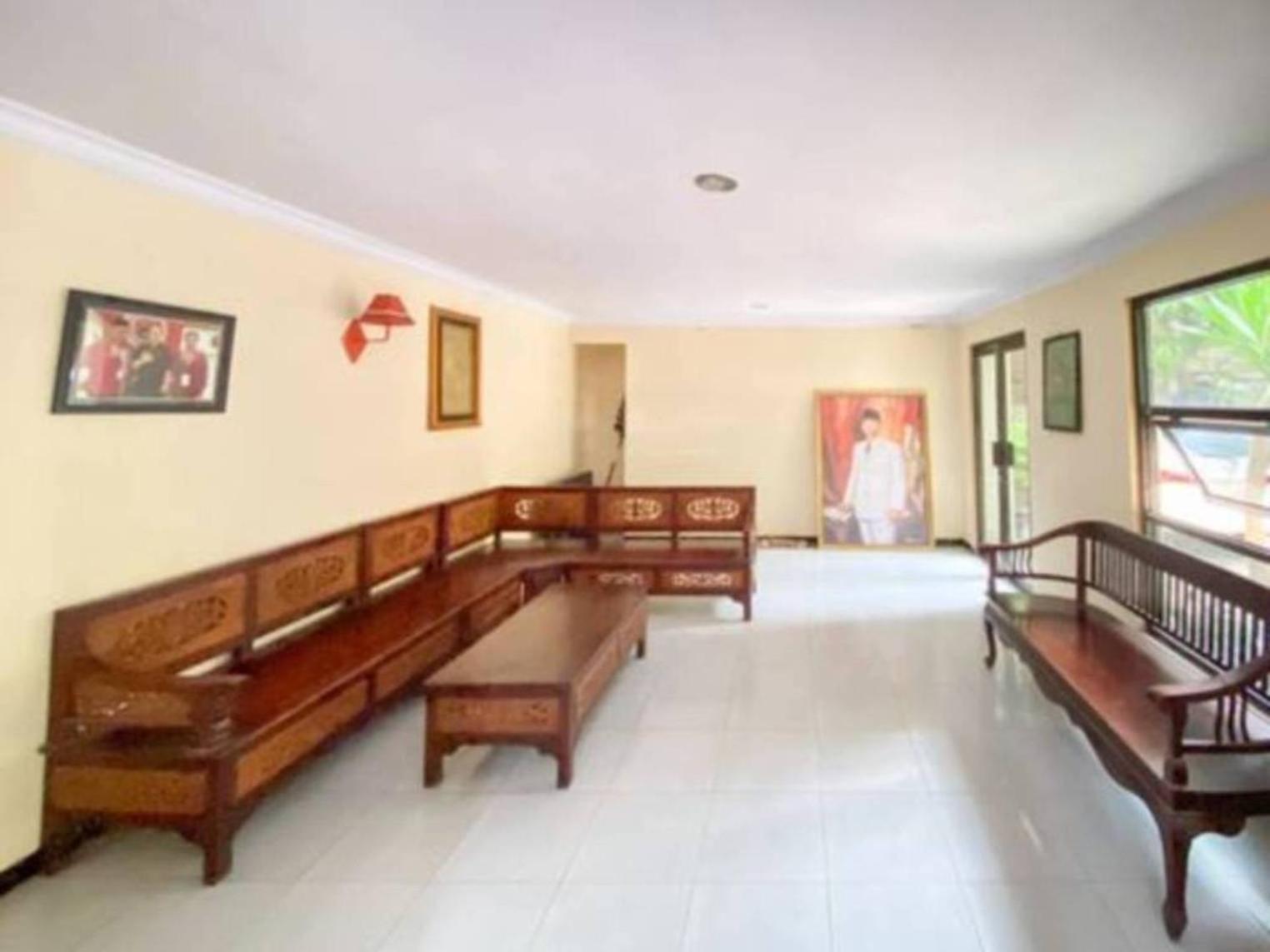 Surya Guest House Probolinggo Eksteriør bilde