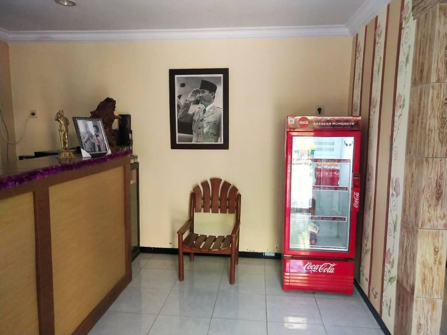Surya Guest House Probolinggo Eksteriør bilde