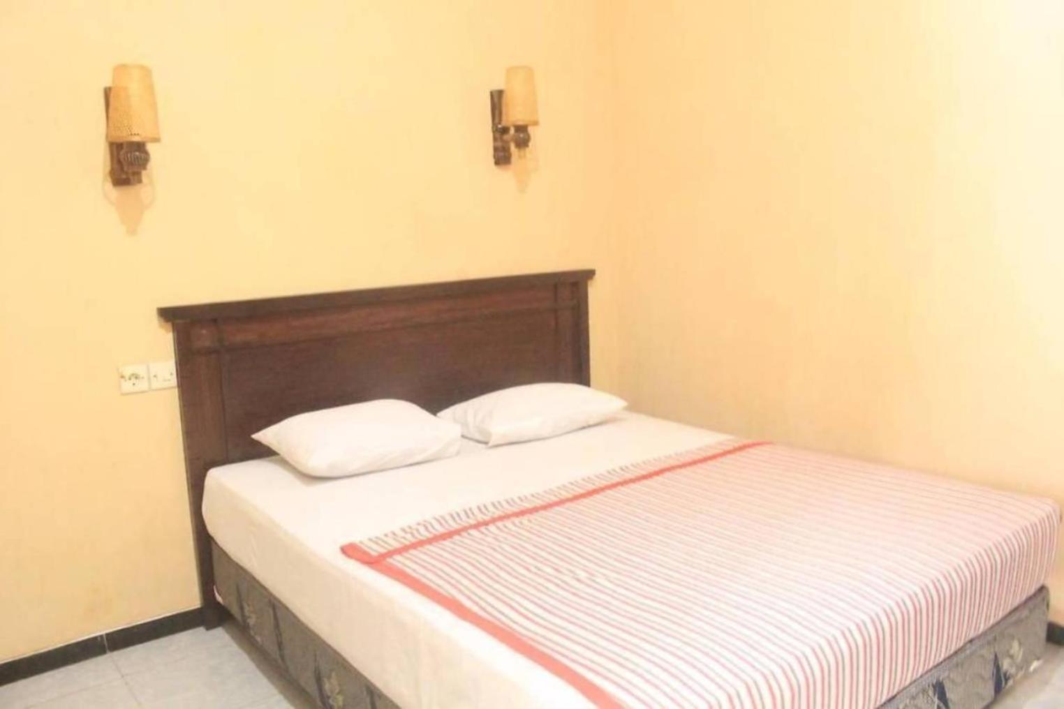 Surya Guest House Probolinggo Eksteriør bilde